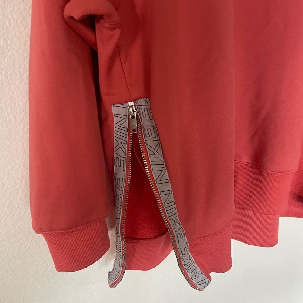 Nike pull over hoodie - Picture 5 of 6